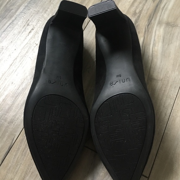 Pumps - Picture 6 of 6